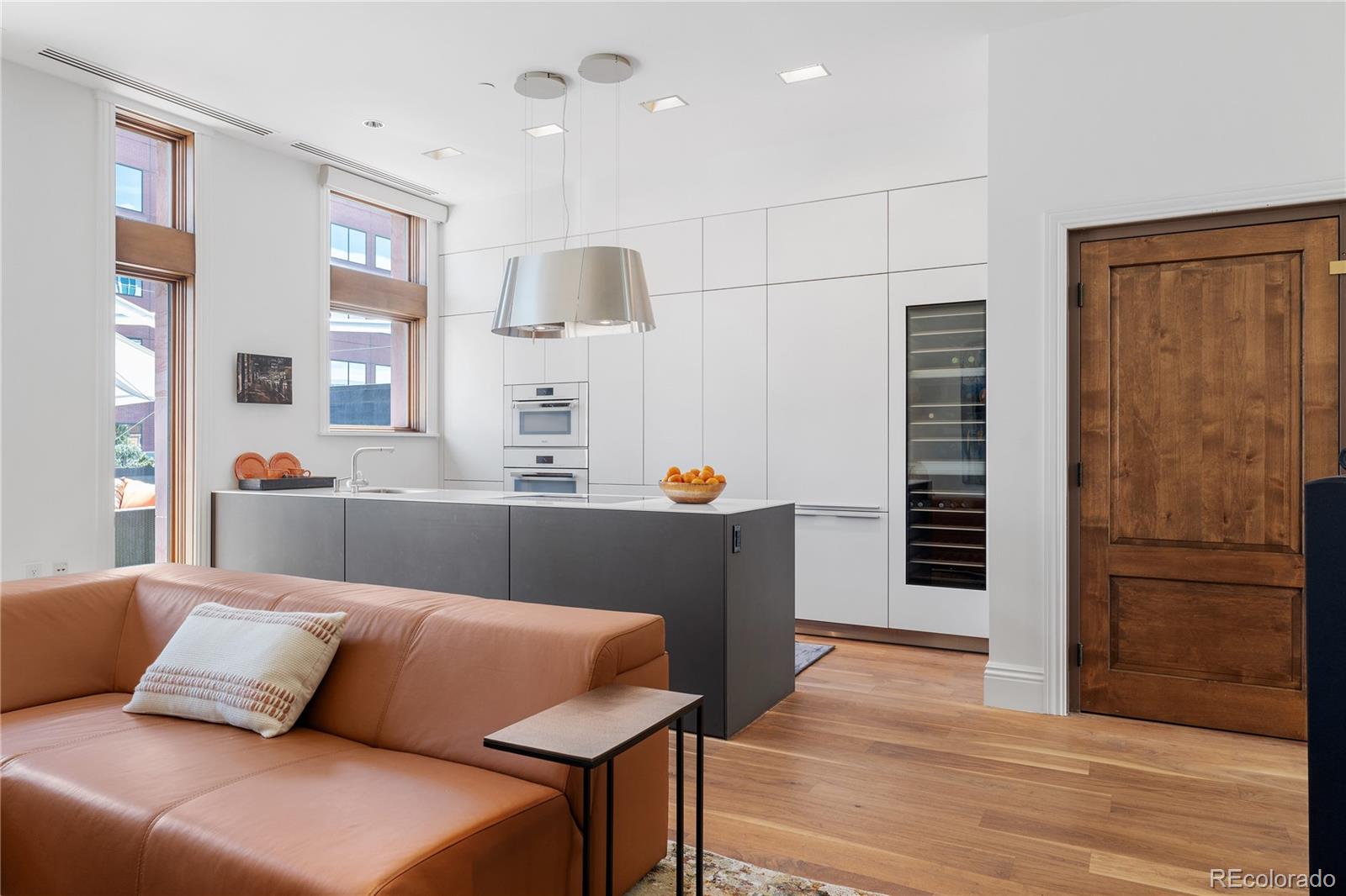 MLS Image #12 for 105  fillmore street,denver, Colorado