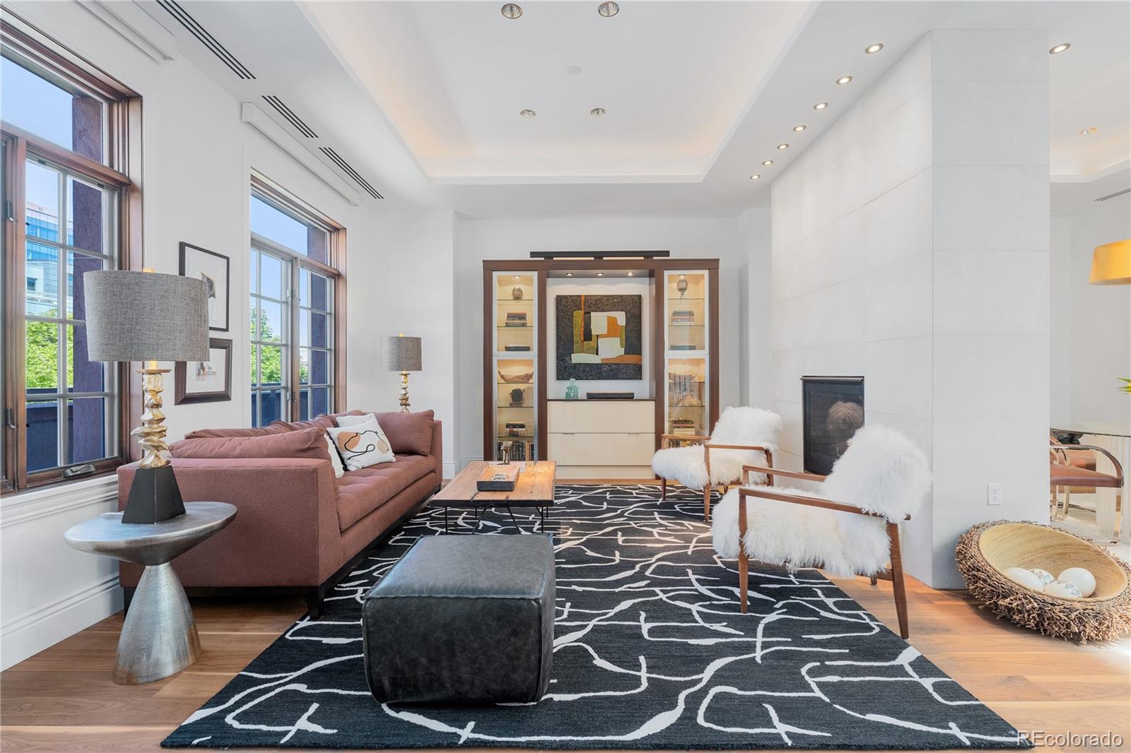 MLS Image #4 for 105  fillmore street,denver, Colorado