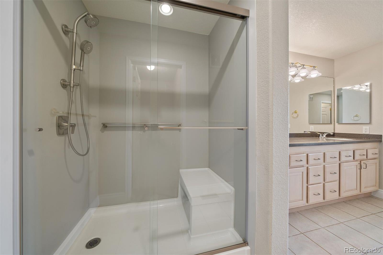 MLS Image #14 for 7750 s buchanan way,aurora, Colorado
