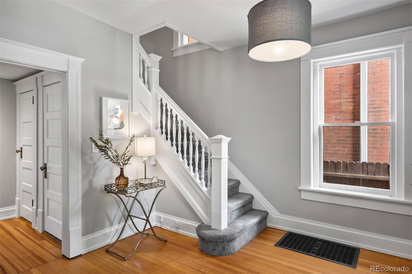 MLS Image #10 for 1545  steele street,denver, Colorado