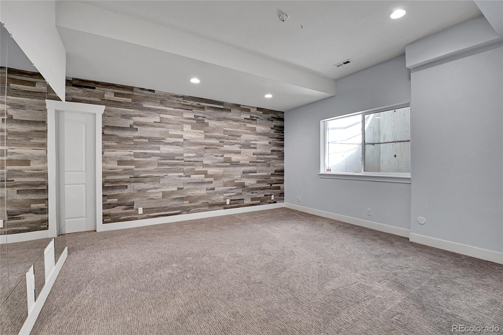 MLS Image #16 for 8056 e 35th avenue,denver, Colorado