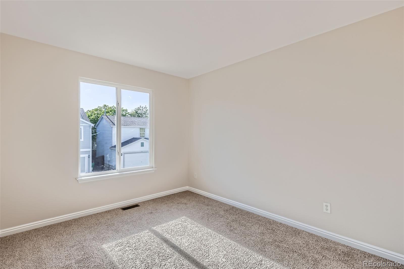 MLS Image #19 for 1145 s boston street,denver, Colorado