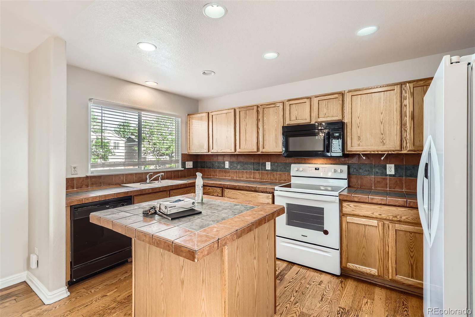 MLS Image #6 for 1145 s boston street,denver, Colorado