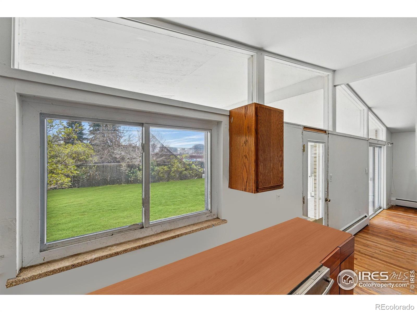 MLS Image #10 for 1573 s dexter way,denver, Colorado