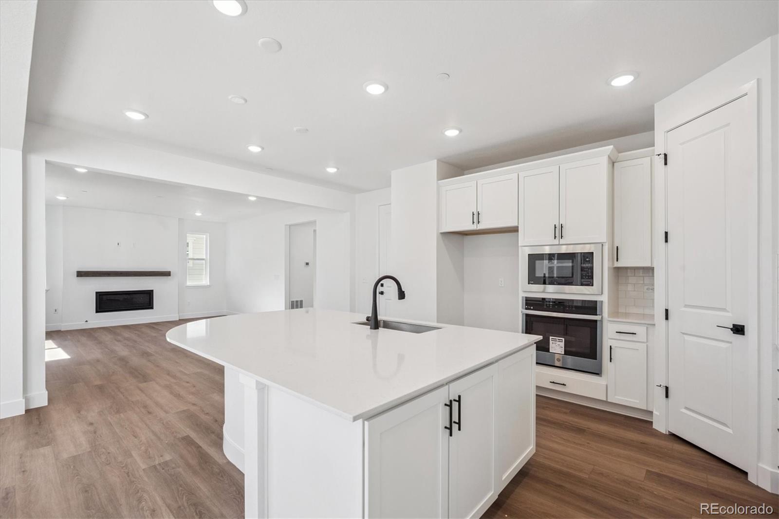 MLS Image #7 for 661  split rock drive,erie, Colorado