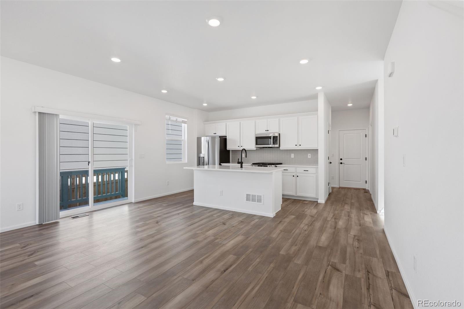 MLS Image #10 for 21144 e 63rd drive,aurora, Colorado
