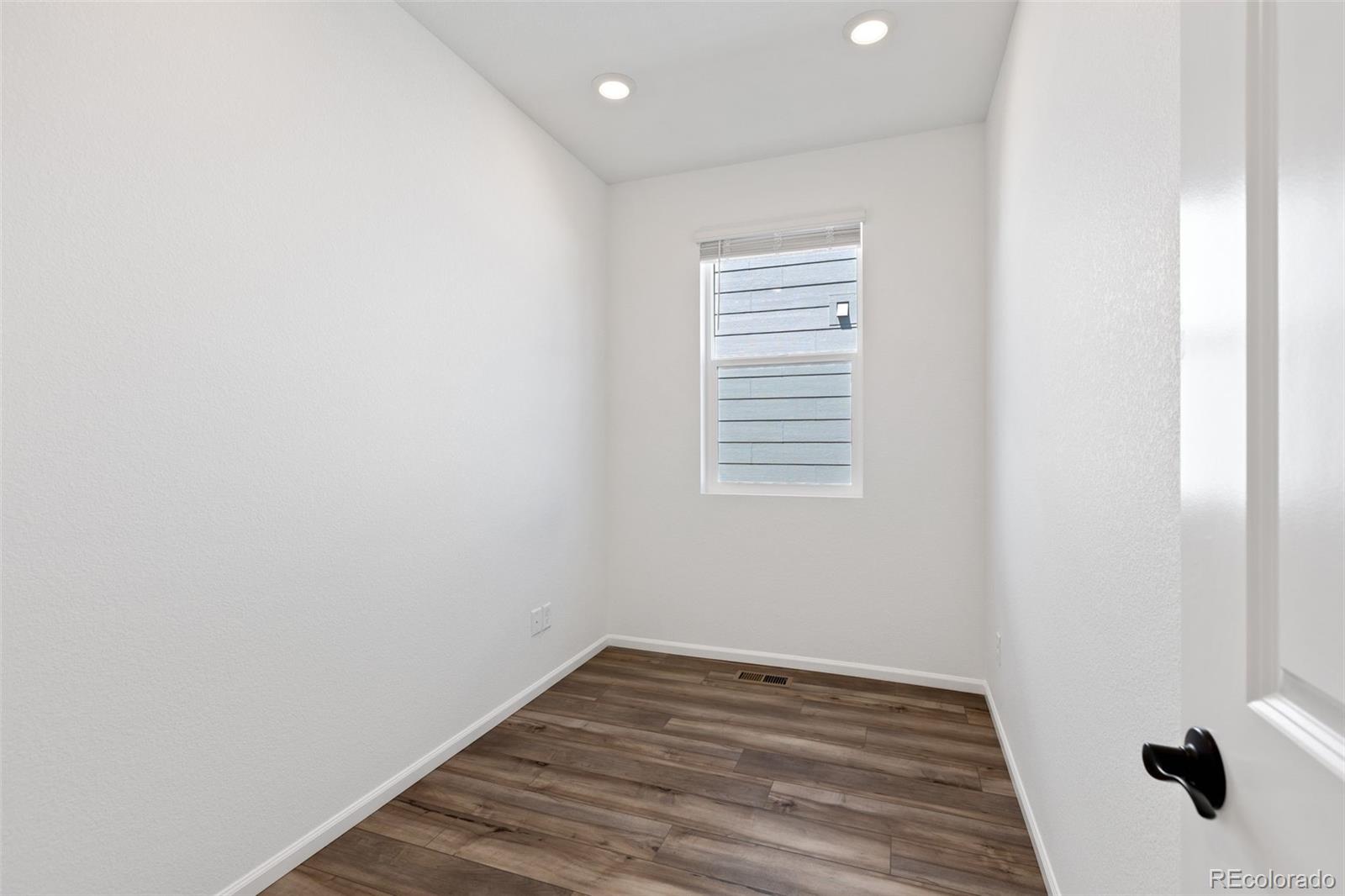 MLS Image #7 for 21144 e 63rd drive,aurora, Colorado