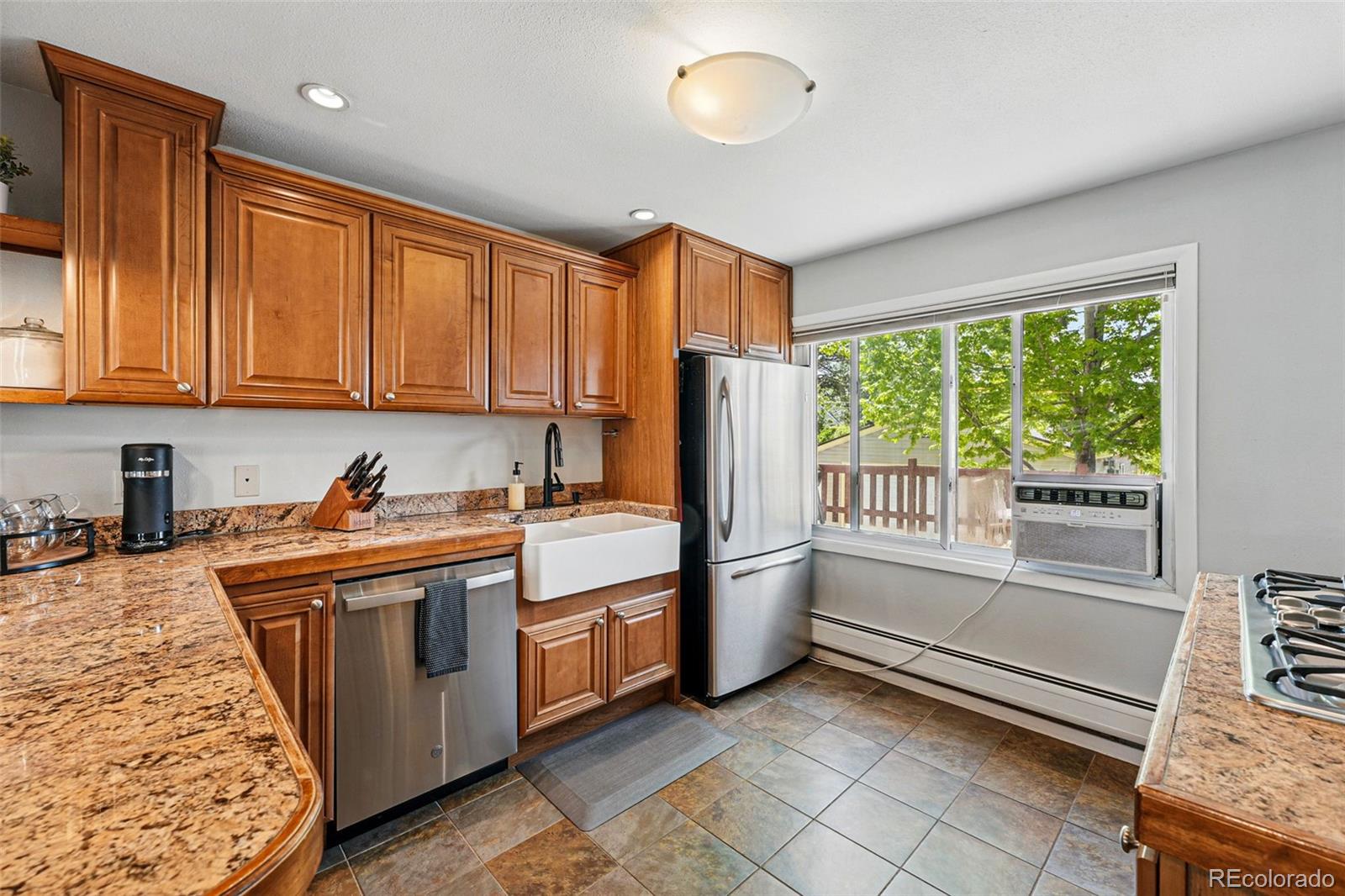 MLS Image #13 for 5573 s datura street,littleton, Colorado
