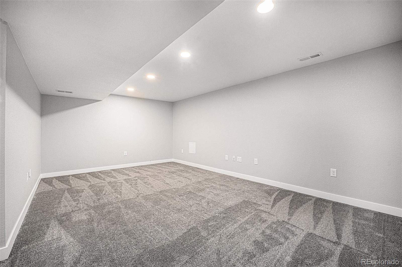 MLS Image #28 for 8626 w utah avenue,lakewood, Colorado