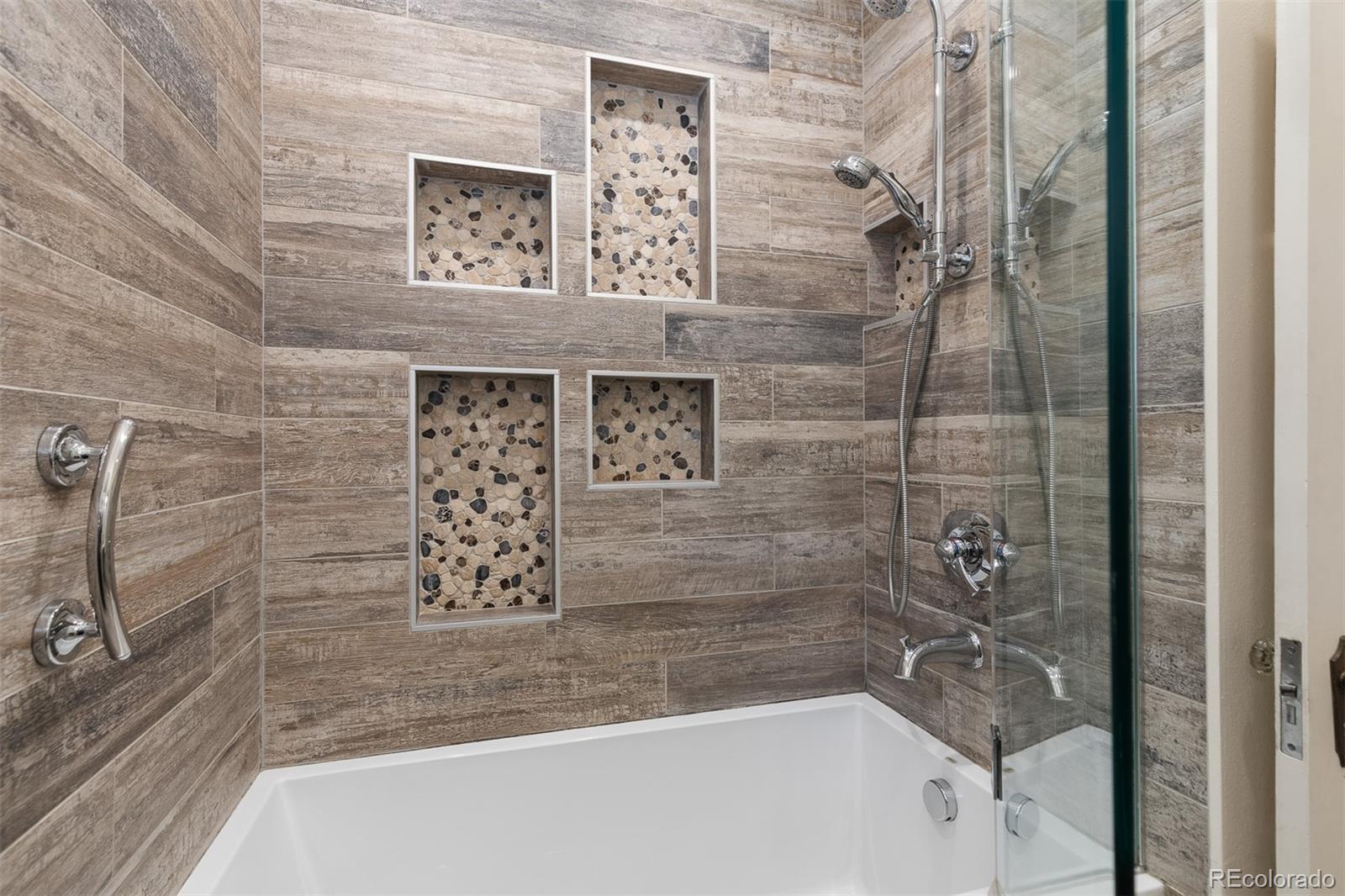 MLS Image #12 for 1121 s ogden street,denver, Colorado