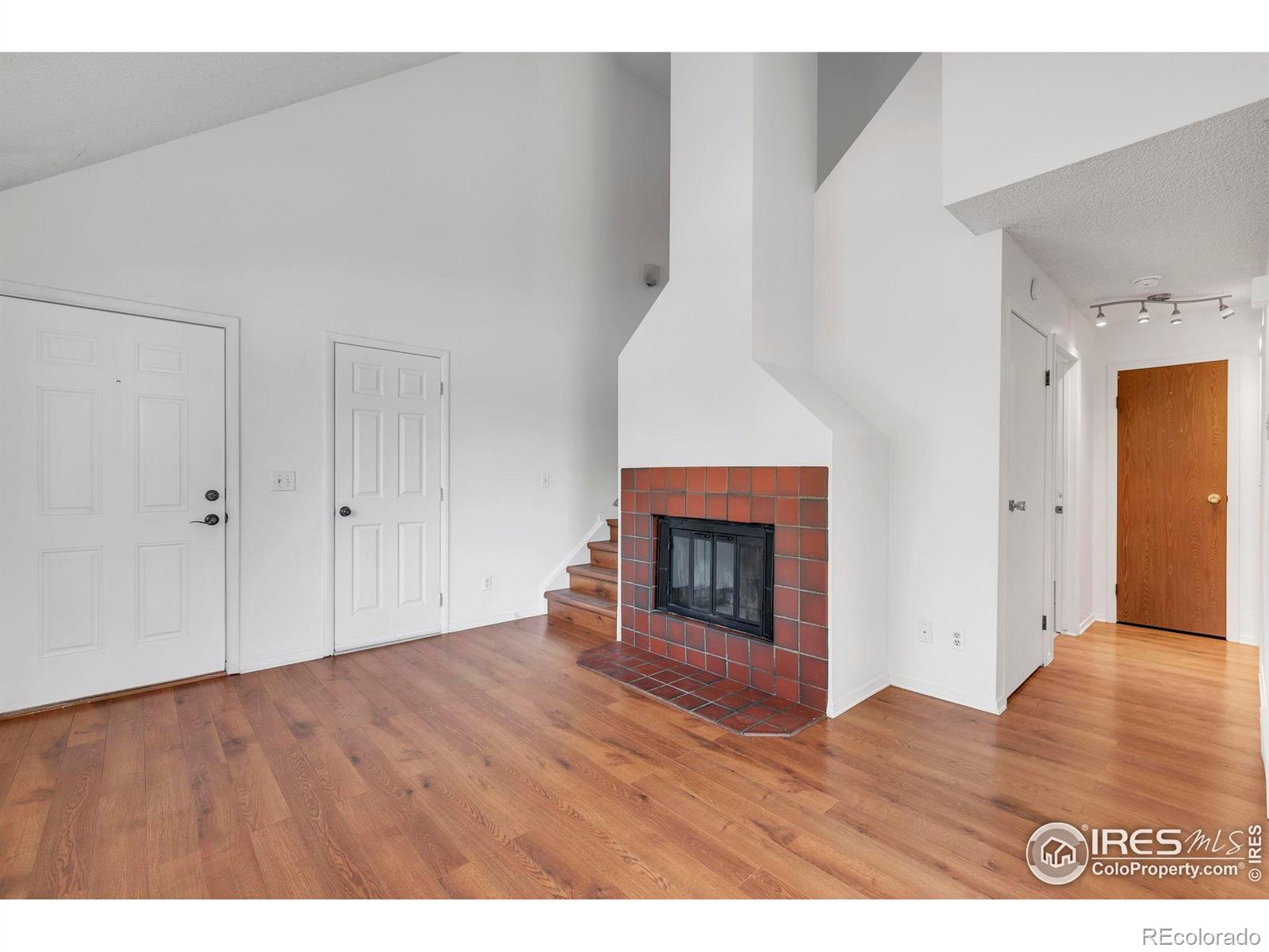 MLS Image #5 for 1072  townley circle,longmont, Colorado