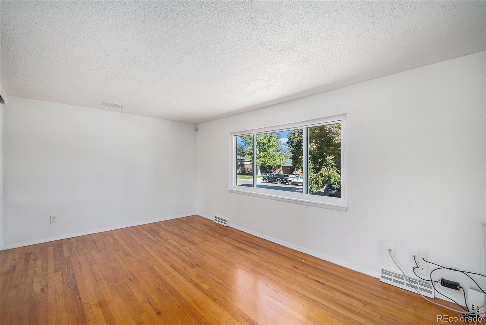 MLS Image #3 for 3065  zion street,aurora, Colorado