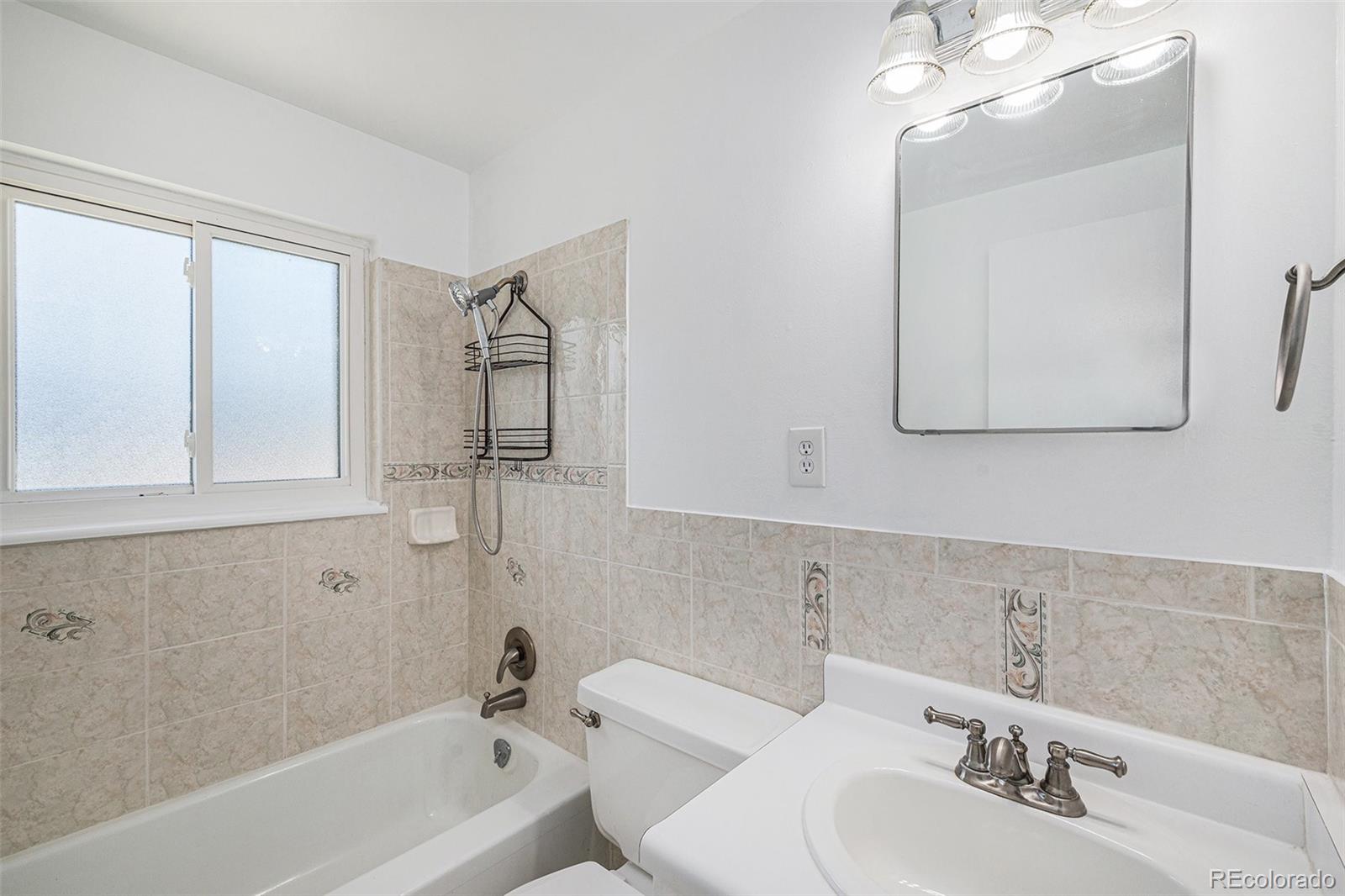 MLS Image #8 for 3065  zion street,aurora, Colorado