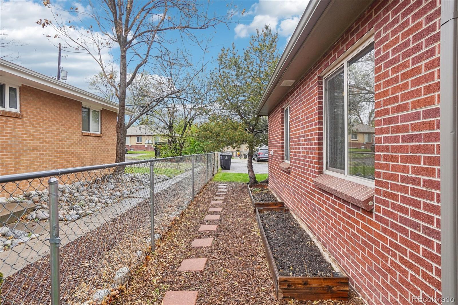 MLS Image #27 for 2459 s corona street,denver, Colorado