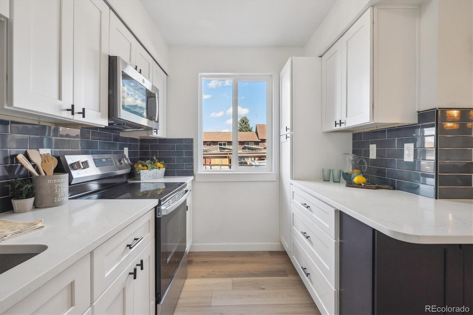 MLS Image #13 for 3855 s monaco street,denver, Colorado