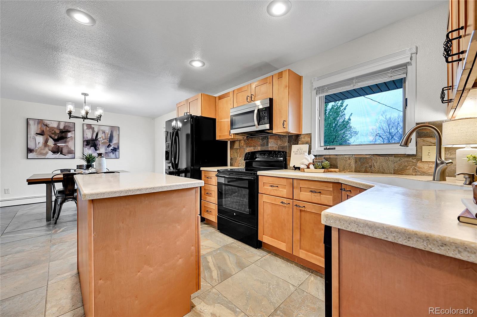 MLS Image #11 for 7076 s spruce drive,centennial, Colorado