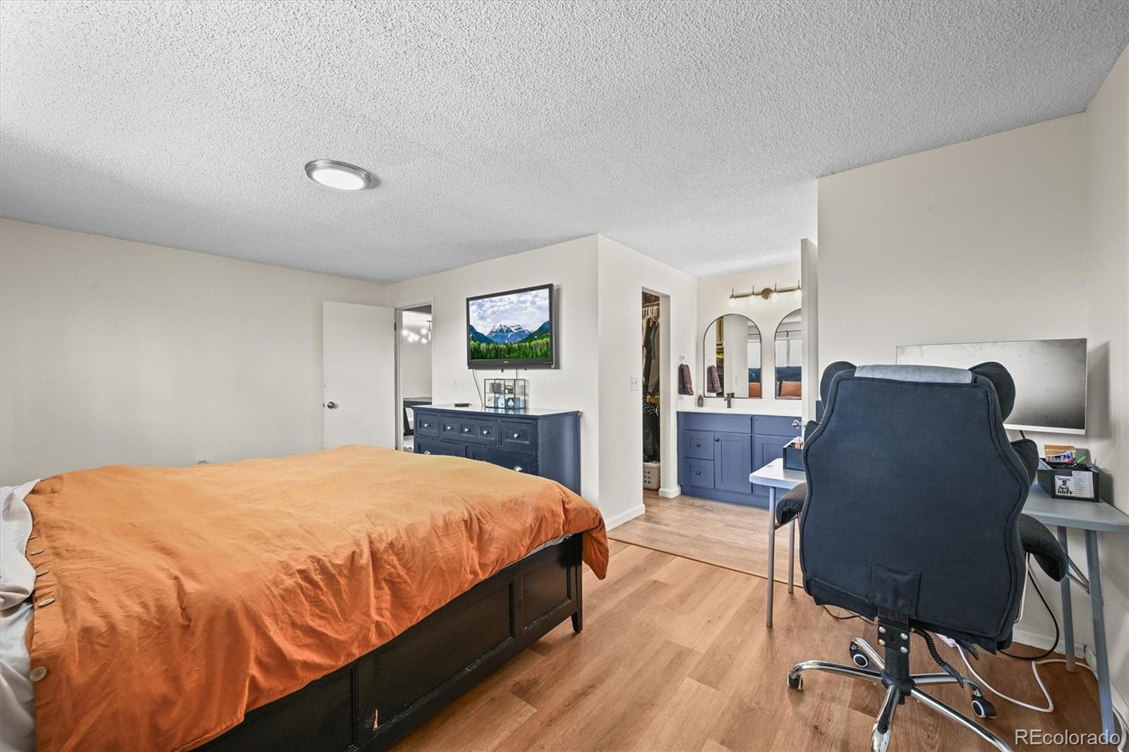 MLS Image #13 for 3881 s bahama street,aurora, Colorado