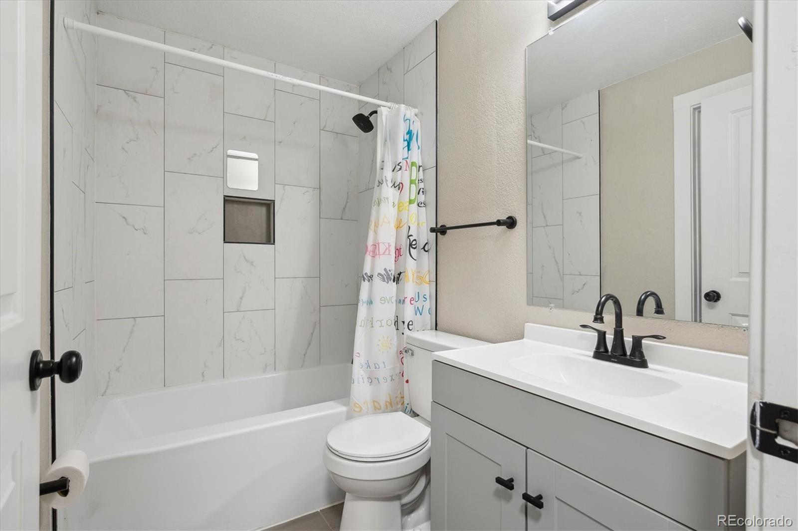 MLS Image #12 for 8004 s field street,littleton, Colorado
