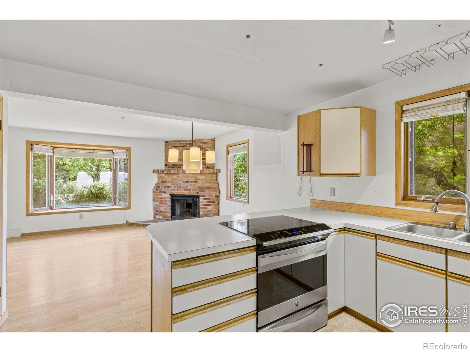 MLS Image #12 for 1837  walnut street,boulder, Colorado