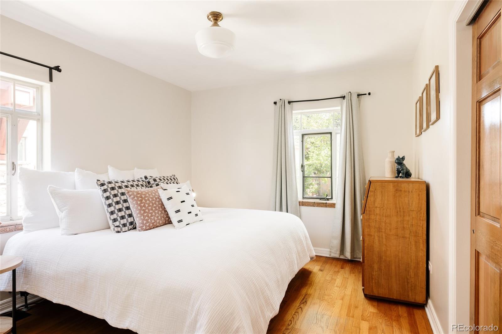 MLS Image #10 for 650  kearney street,denver, Colorado