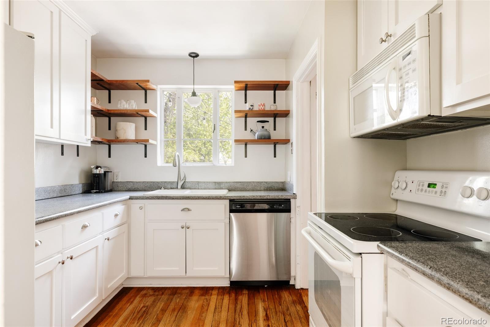 MLS Image #8 for 650  kearney street,denver, Colorado