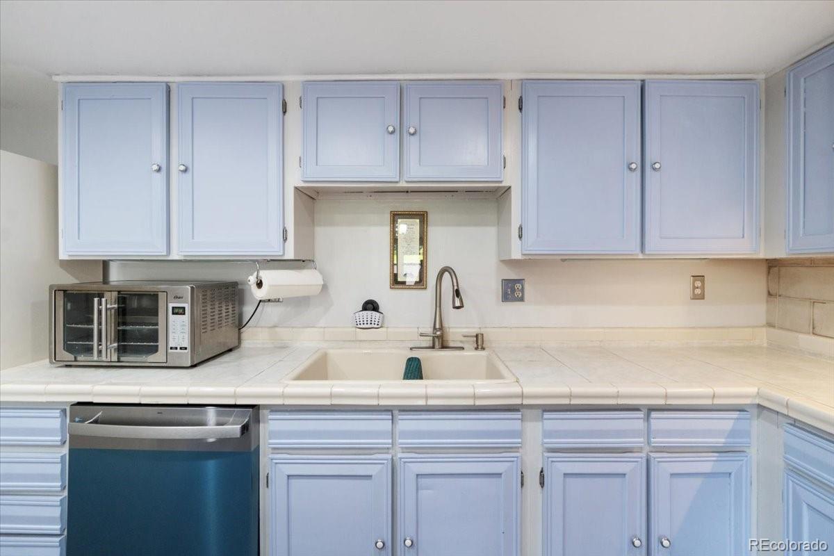 MLS Image #4 for 7172 s vine circle ,centennial, Colorado