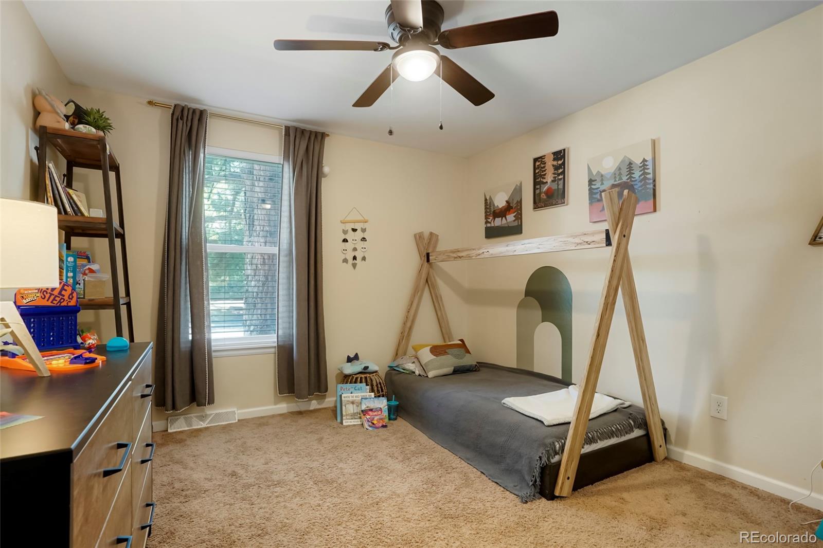 MLS Image #14 for 2964 s akron street,denver, Colorado