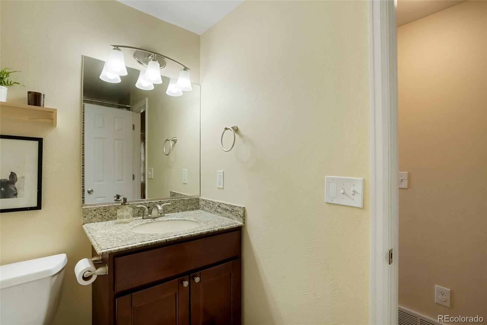 MLS Image #16 for 2964 s akron street,denver, Colorado
