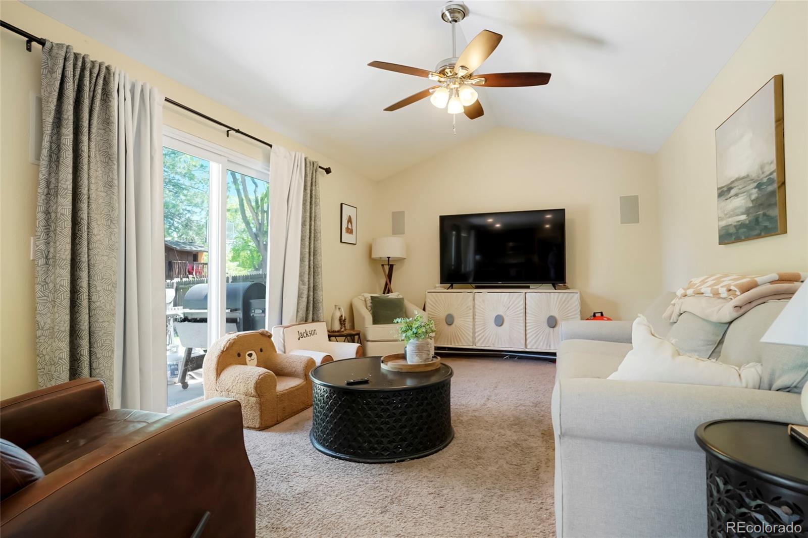 MLS Image #6 for 2964 s akron street,denver, Colorado