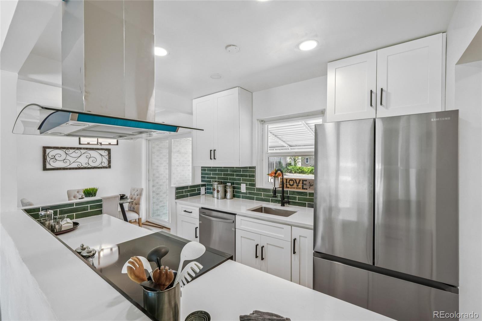 MLS Image #10 for 2230  niagara street,denver, Colorado