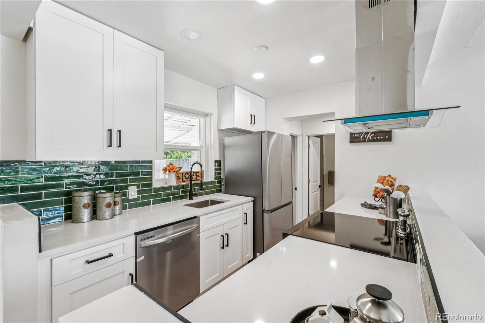 MLS Image #11 for 2230  niagara street,denver, Colorado