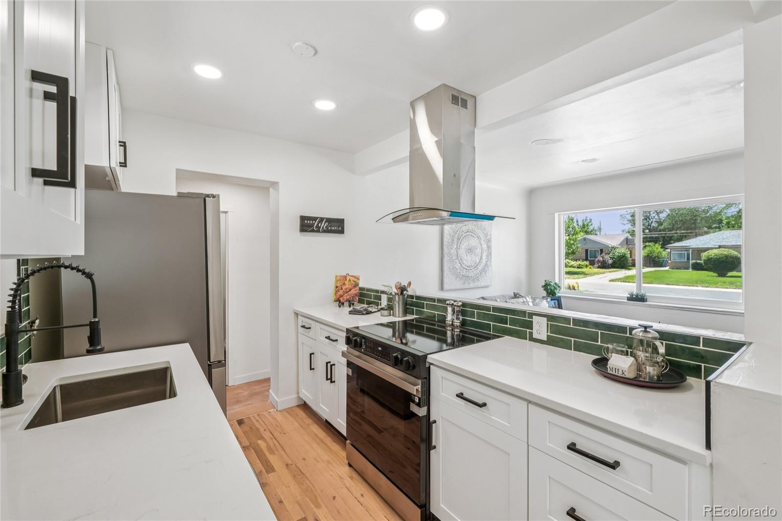 MLS Image #12 for 2230  niagara street,denver, Colorado