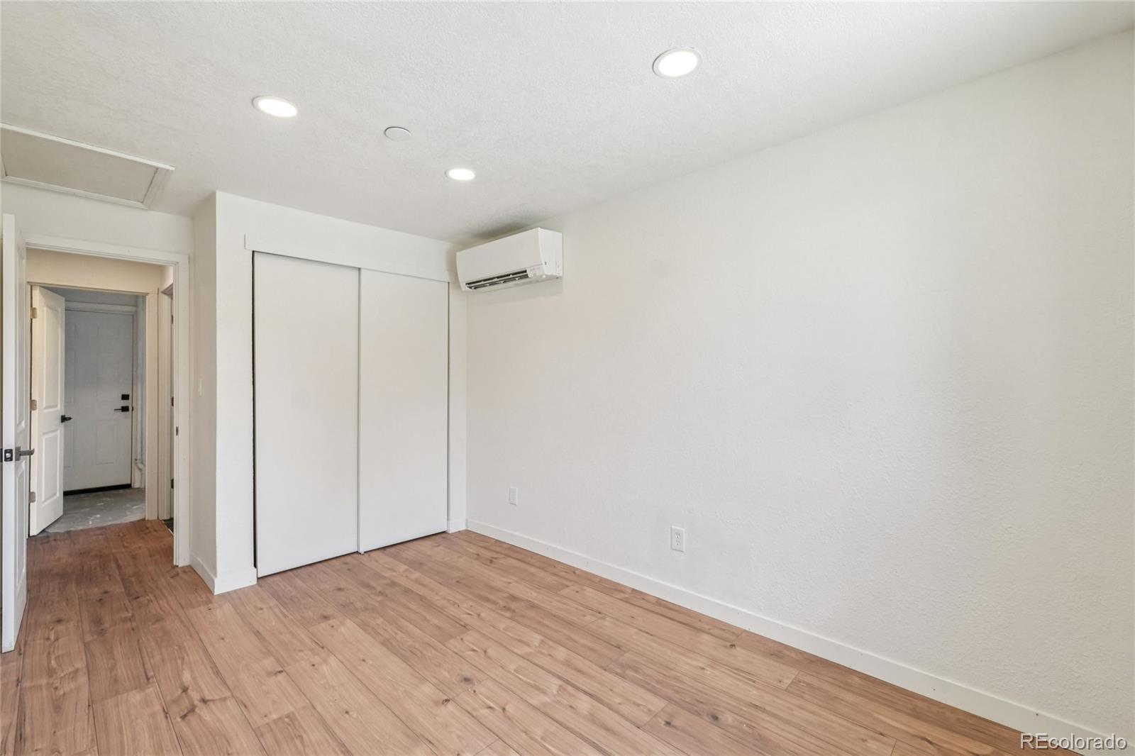 MLS Image #16 for 2230  niagara street,denver, Colorado
