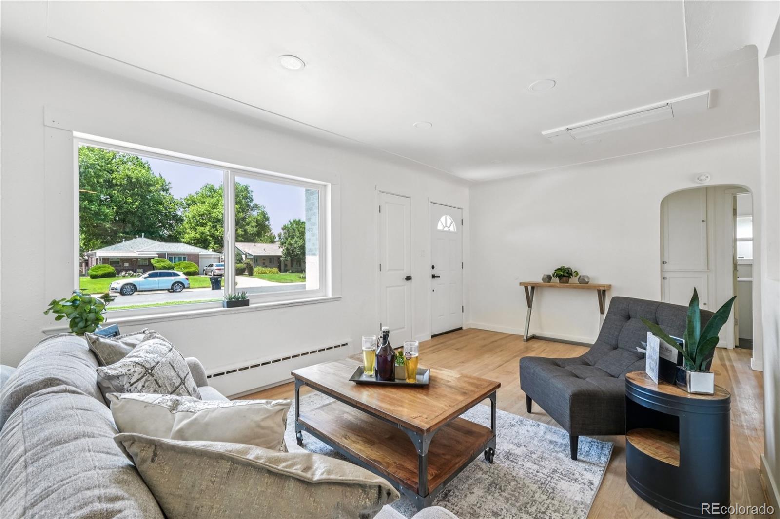 MLS Image #4 for 2230  niagara street,denver, Colorado