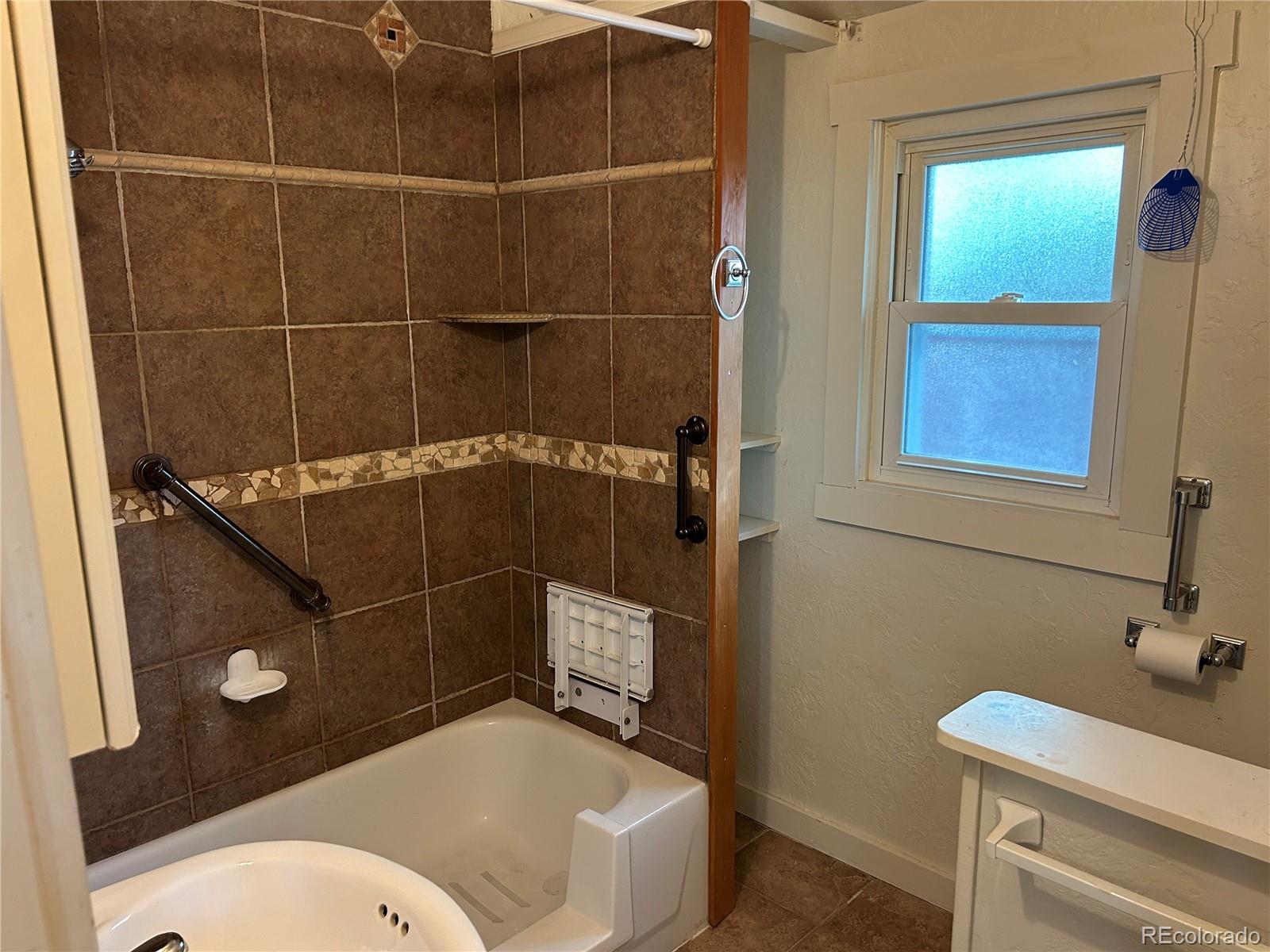 MLS Image #6 for 437  6th street,frederick, Colorado
