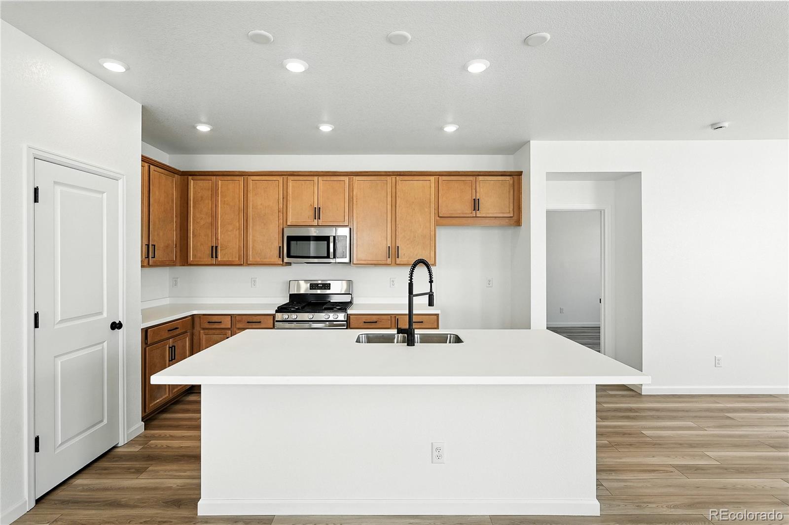 MLS Image #2 for 3381 n denali street,aurora, Colorado