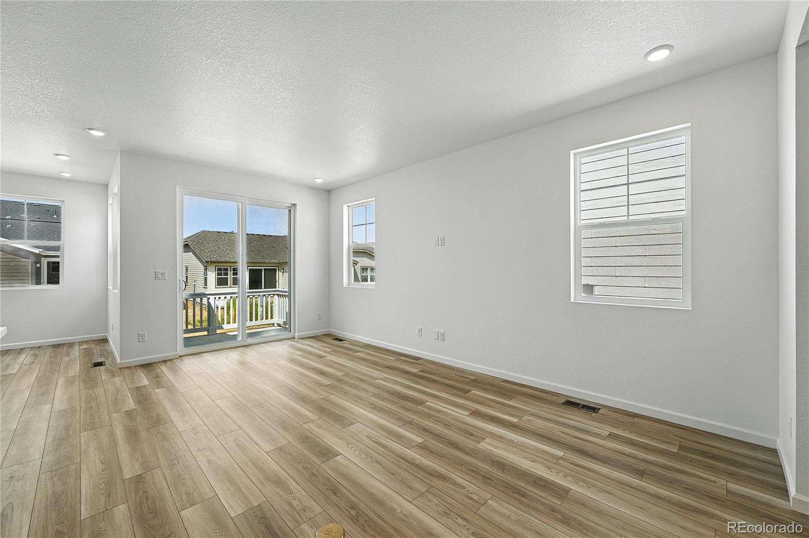 MLS Image #6 for 3381 n denali street,aurora, Colorado