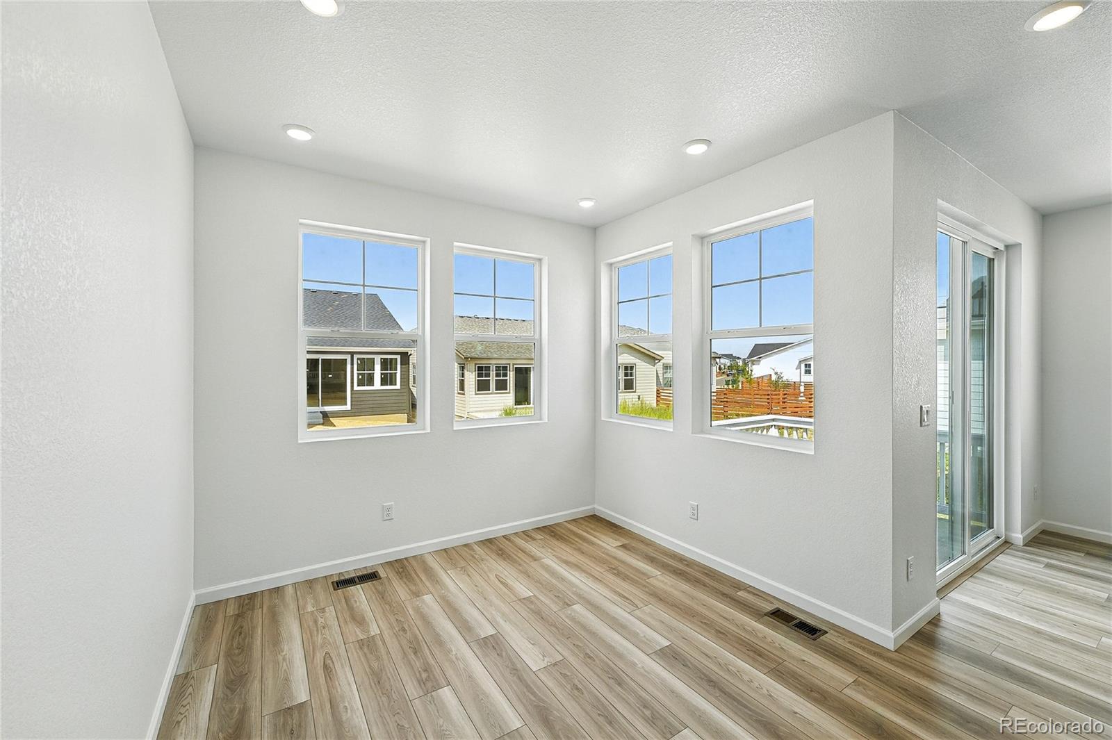 MLS Image #8 for 3381 n denali street,aurora, Colorado