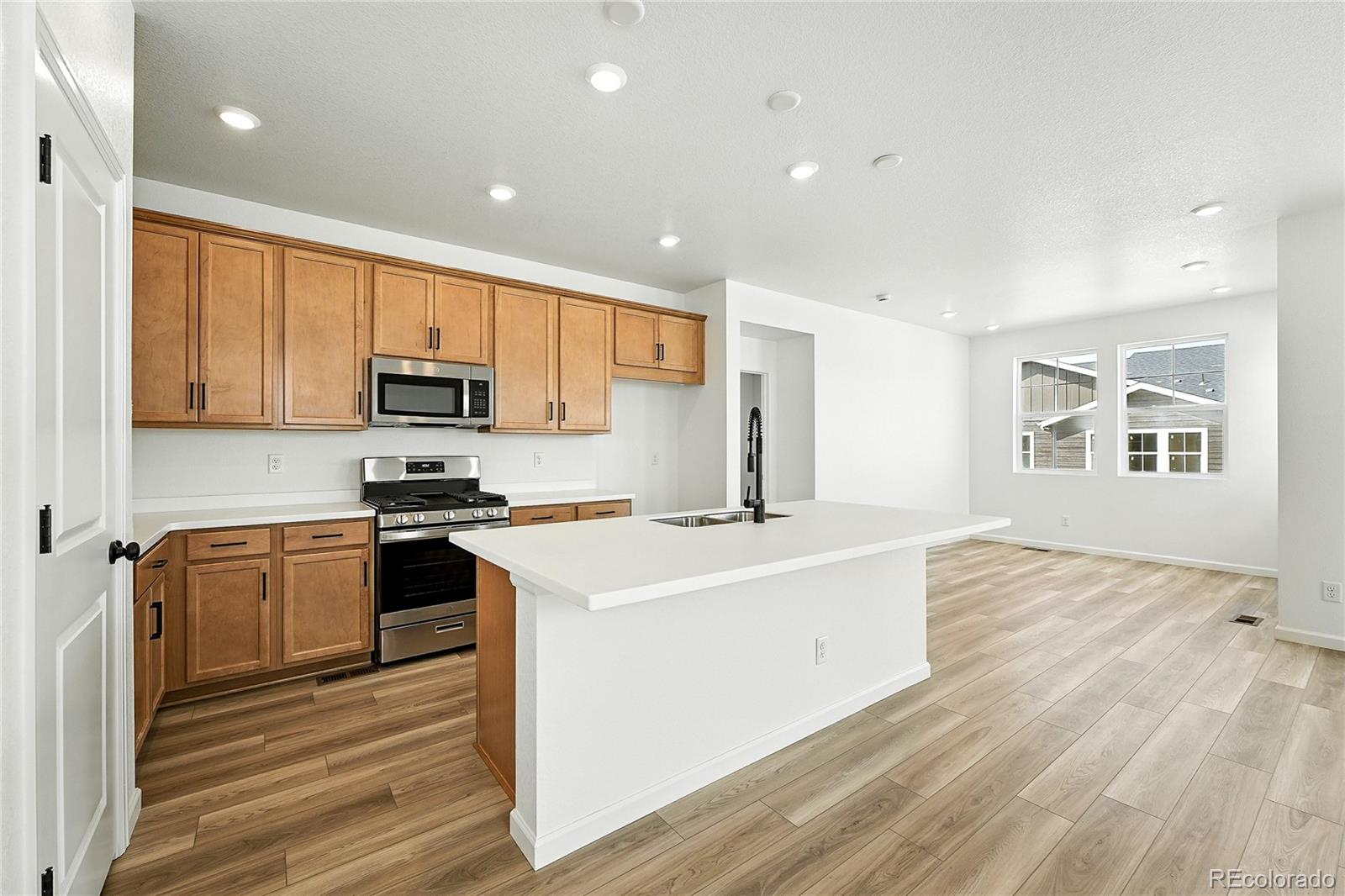 MLS Image #9 for 3381 n denali street,aurora, Colorado