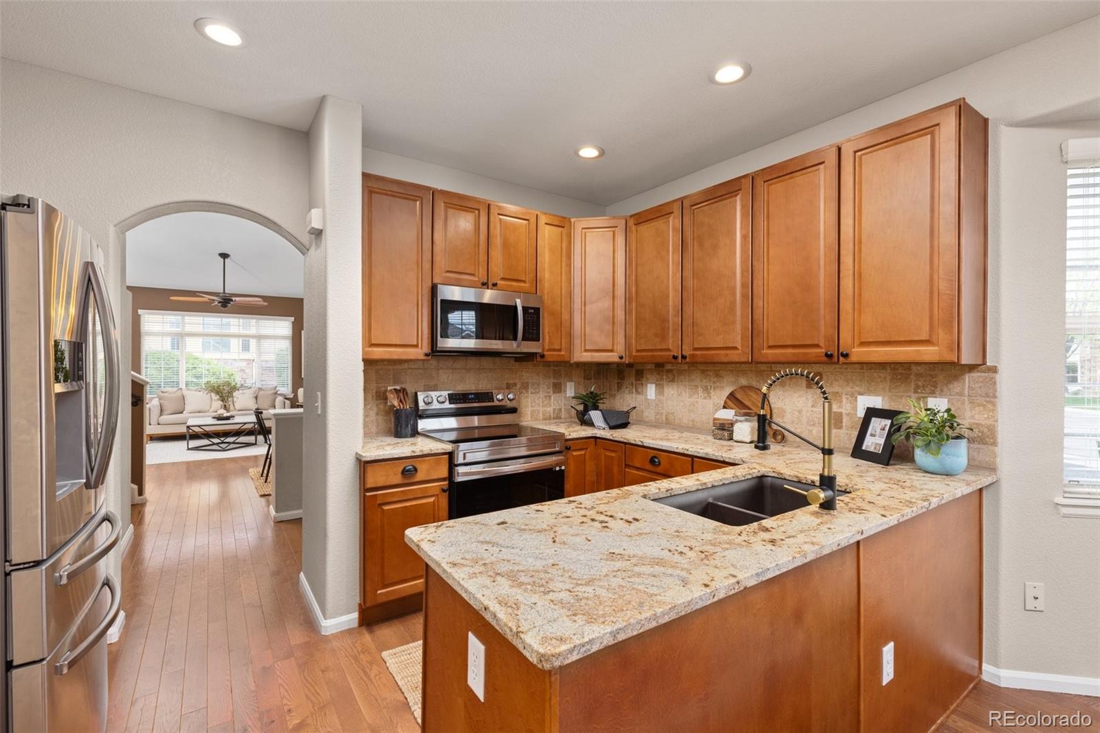 MLS Image #5 for 22342 e plymouth circle,aurora, Colorado