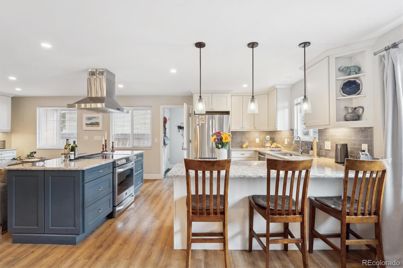 MLS Image #4 for 2588 s flower court,lakewood, Colorado