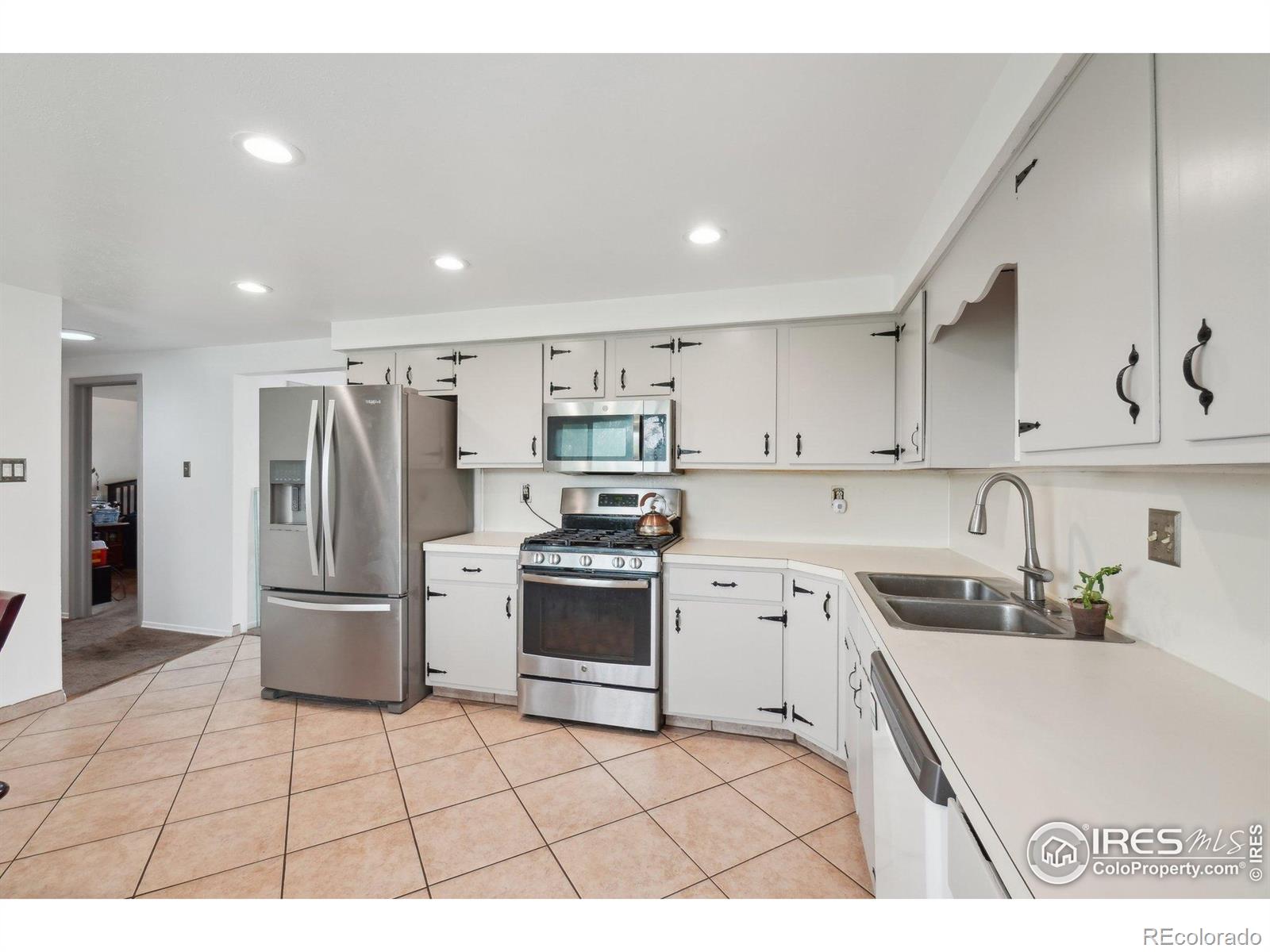 MLS Image #5 for 12734  anhawa avenue,longmont, Colorado