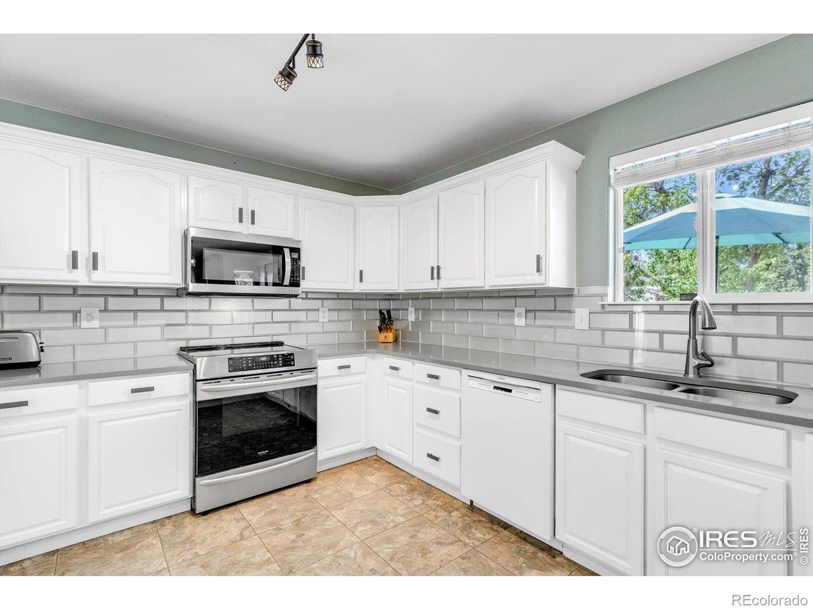 MLS Image #7 for 1304  monarch court,longmont, Colorado