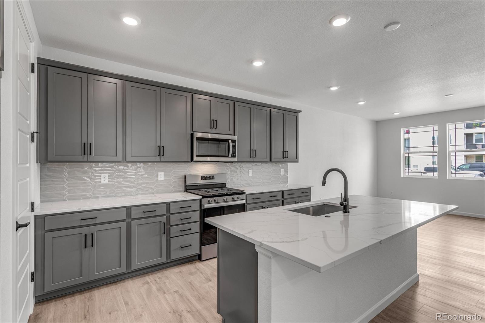 MLS Image #11 for 1415  great western drive,longmont, Colorado