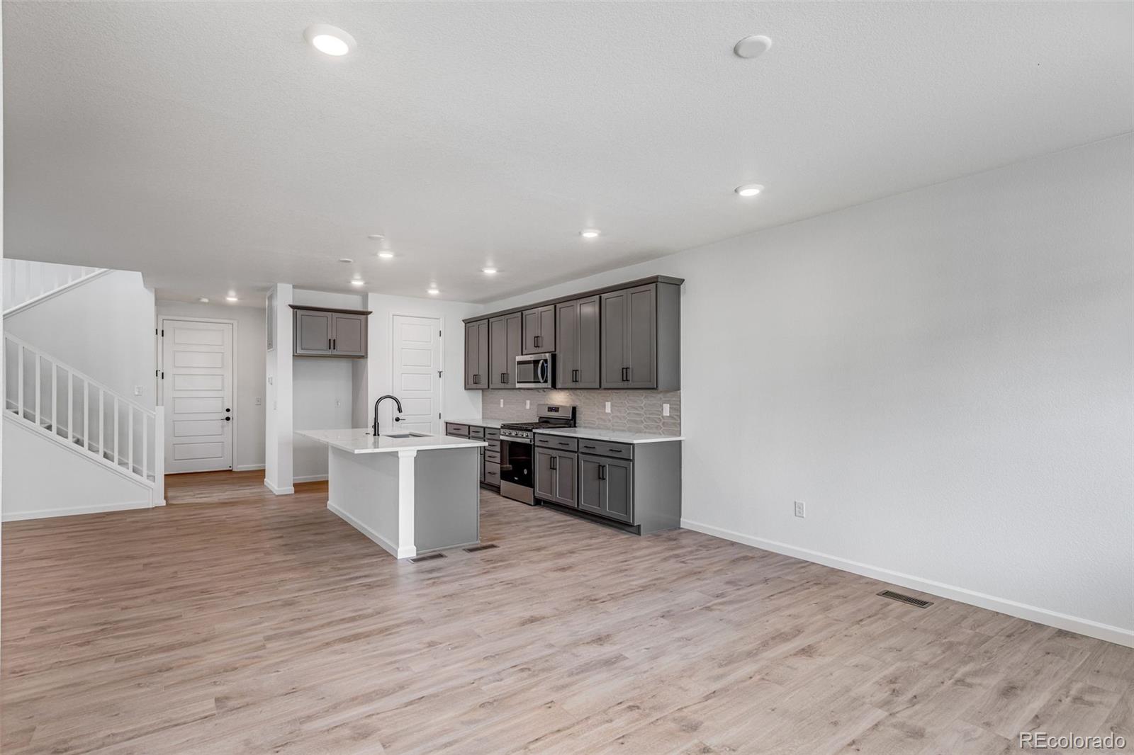 MLS Image #5 for 1415  great western drive,longmont, Colorado