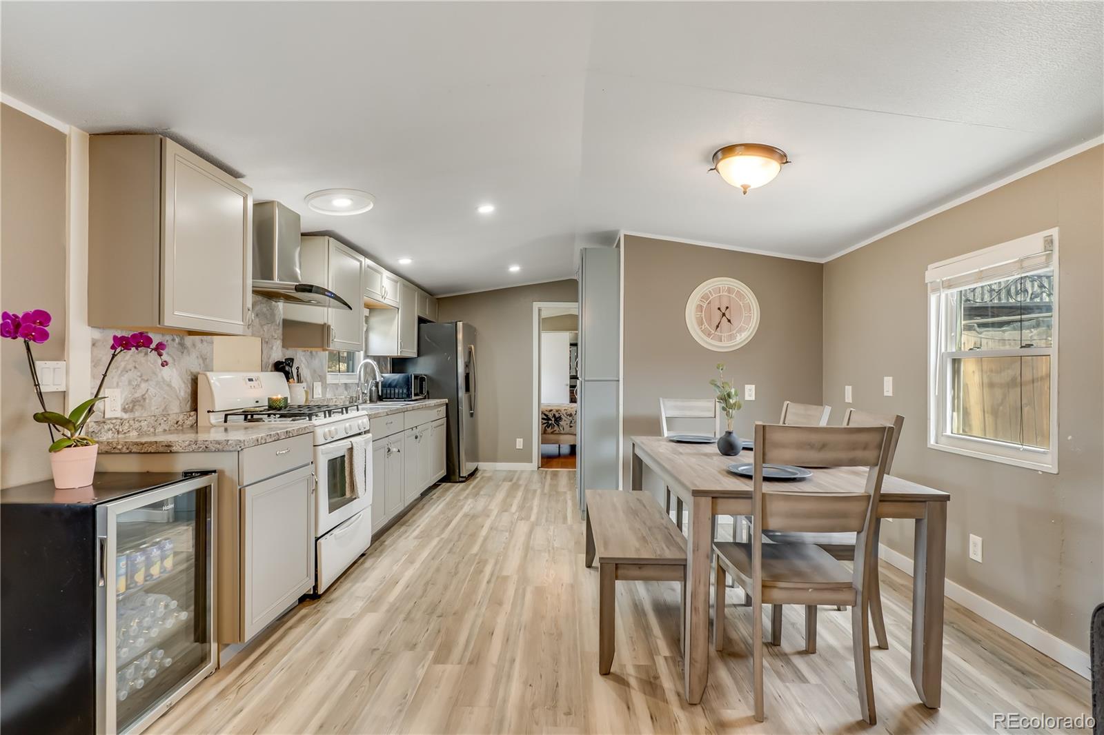 MLS Image #11 for 8426  cook way,denver, Colorado