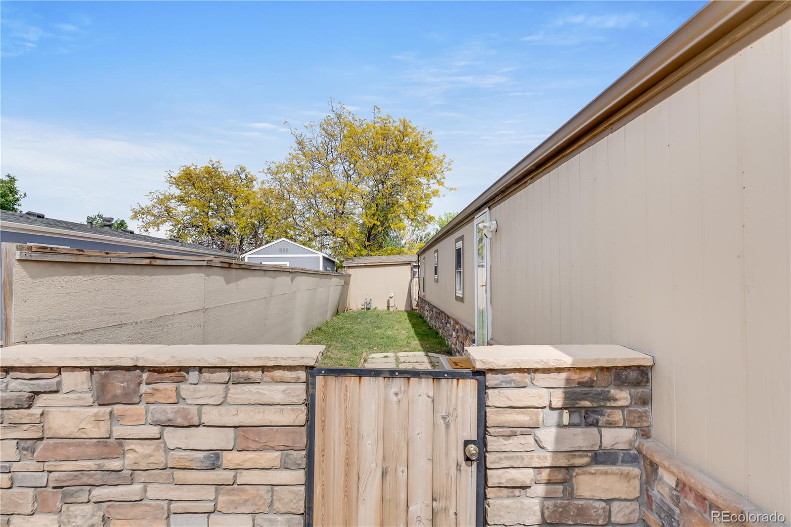 MLS Image #4 for 8426  cook way,denver, Colorado