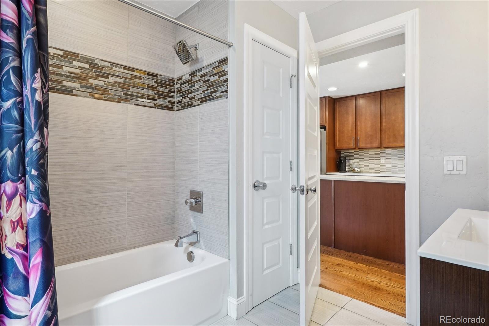 MLS Image #22 for 3207 n marion street,denver, Colorado