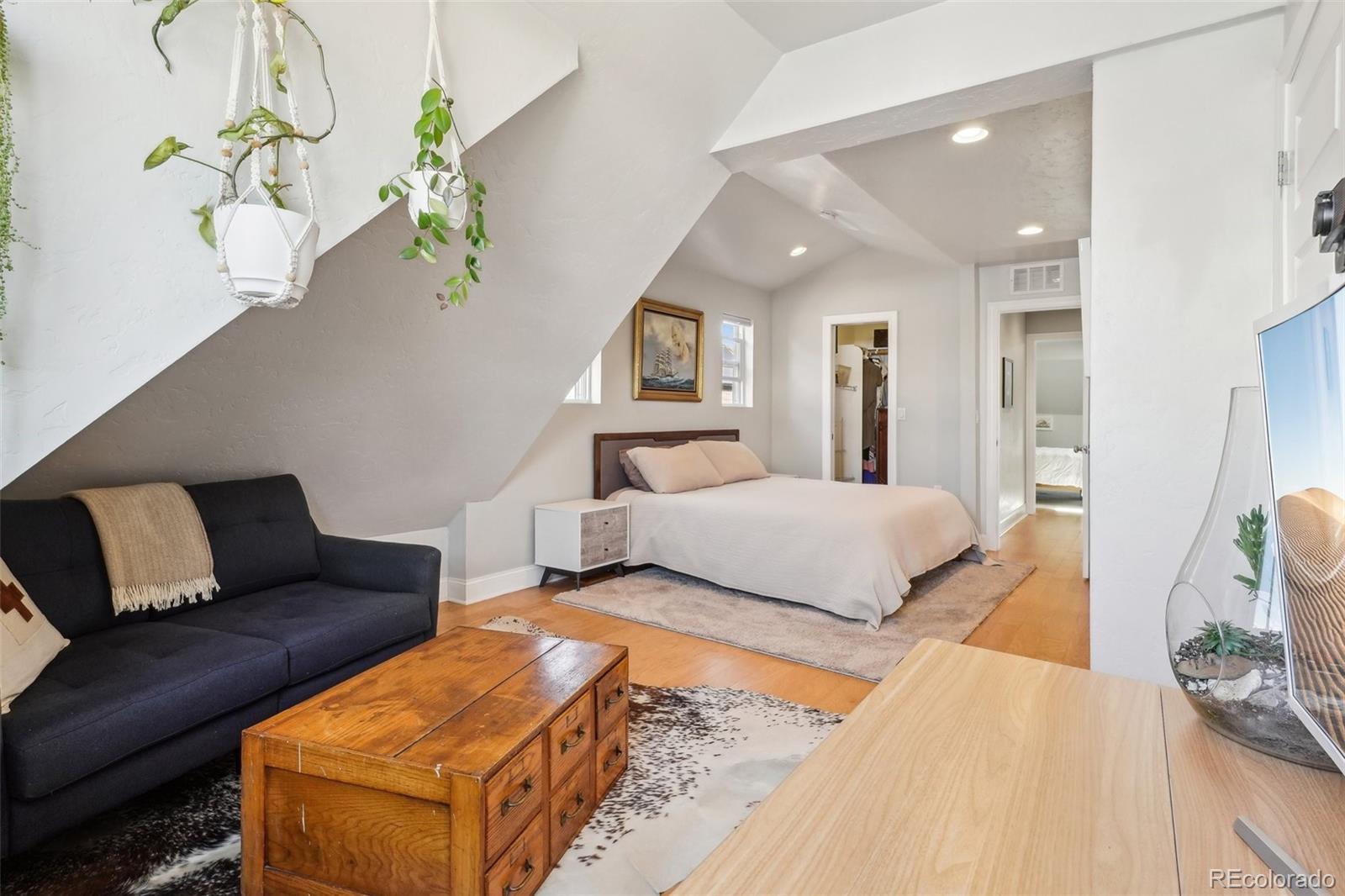 MLS Image #36 for 3207 n marion street,denver, Colorado