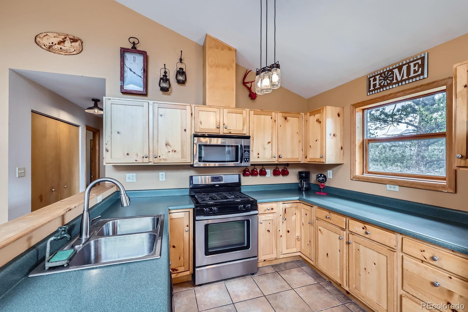MLS Image #2 for 574  may queen ,cripple creek, Colorado